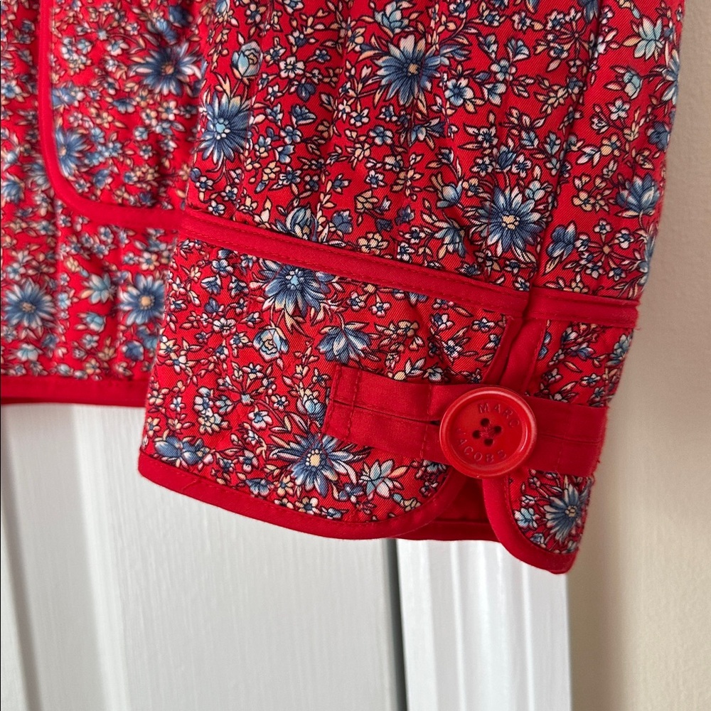 Marc Jacobs Red Floral Quilted Jacket with Black Embroidered Yoke - Picture 5 of 8
